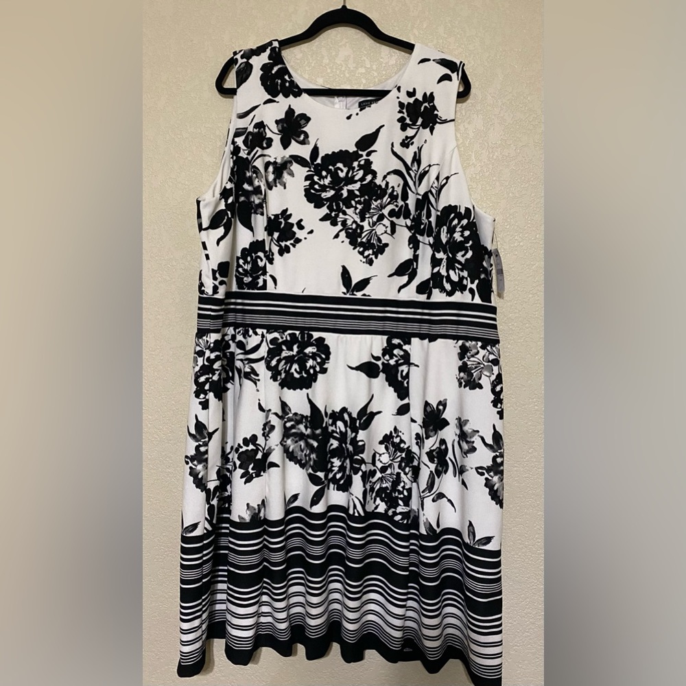 New W/Tags-Lane Bryant Dress-Size 26/28